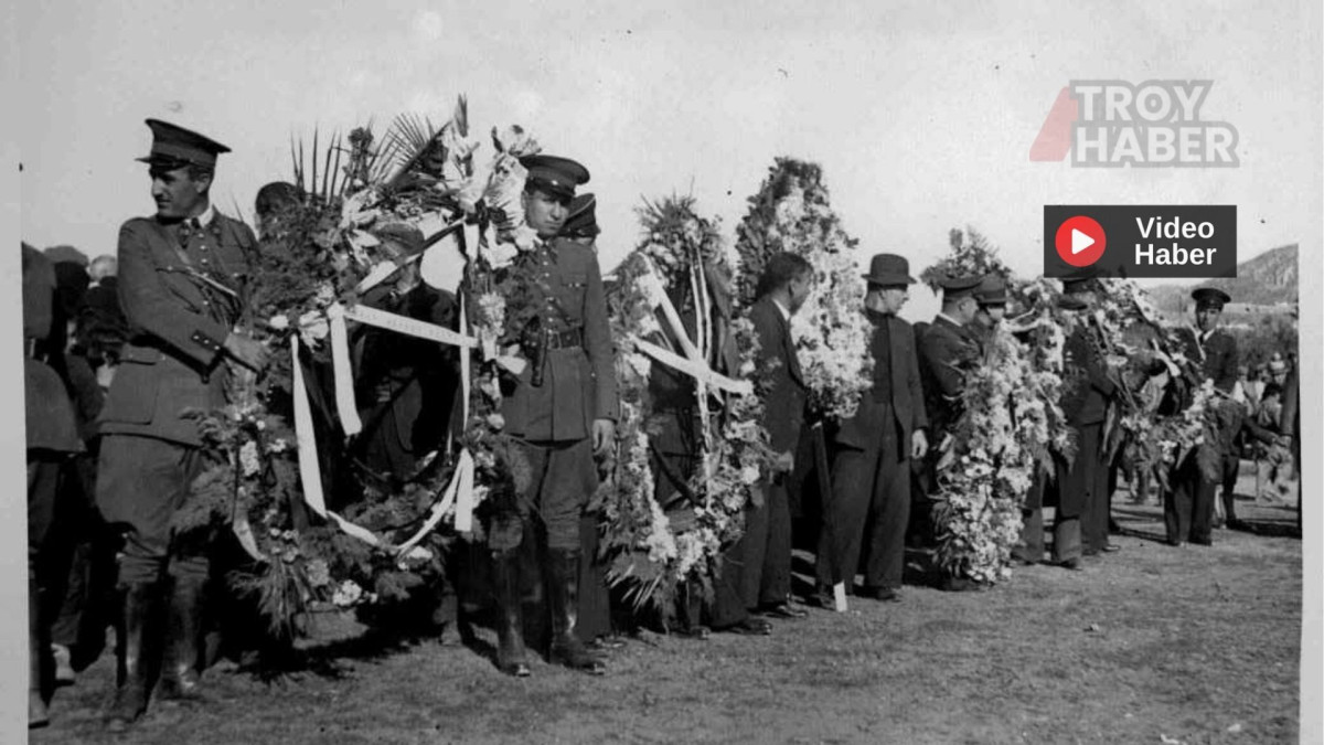 Atatürk için 21 Kasım 1938'de yapılan resmi cenaze töreninin fotoğrafları gün yüzüne çıktı