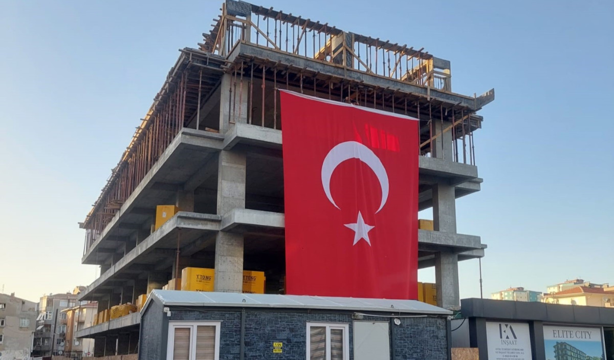 Çanakkale Sahili'nde durdurulan inşaat, mahkeme kararıyla yeniden başladı